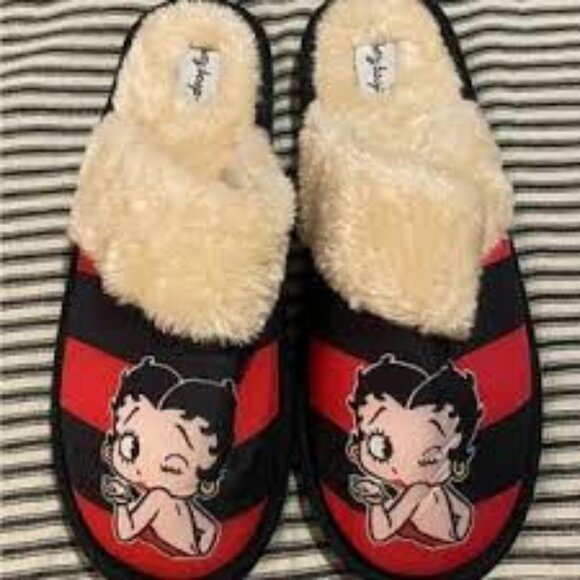 SATIN SLIPPERS - Picture 1 of 3